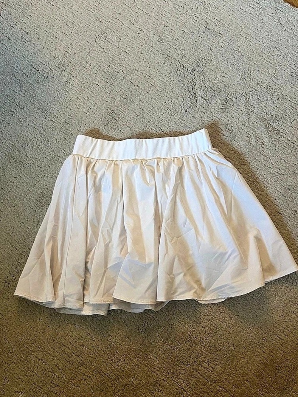 Garage Pleated Mini Skirt Pleated White Skirt w shorts Size XXS